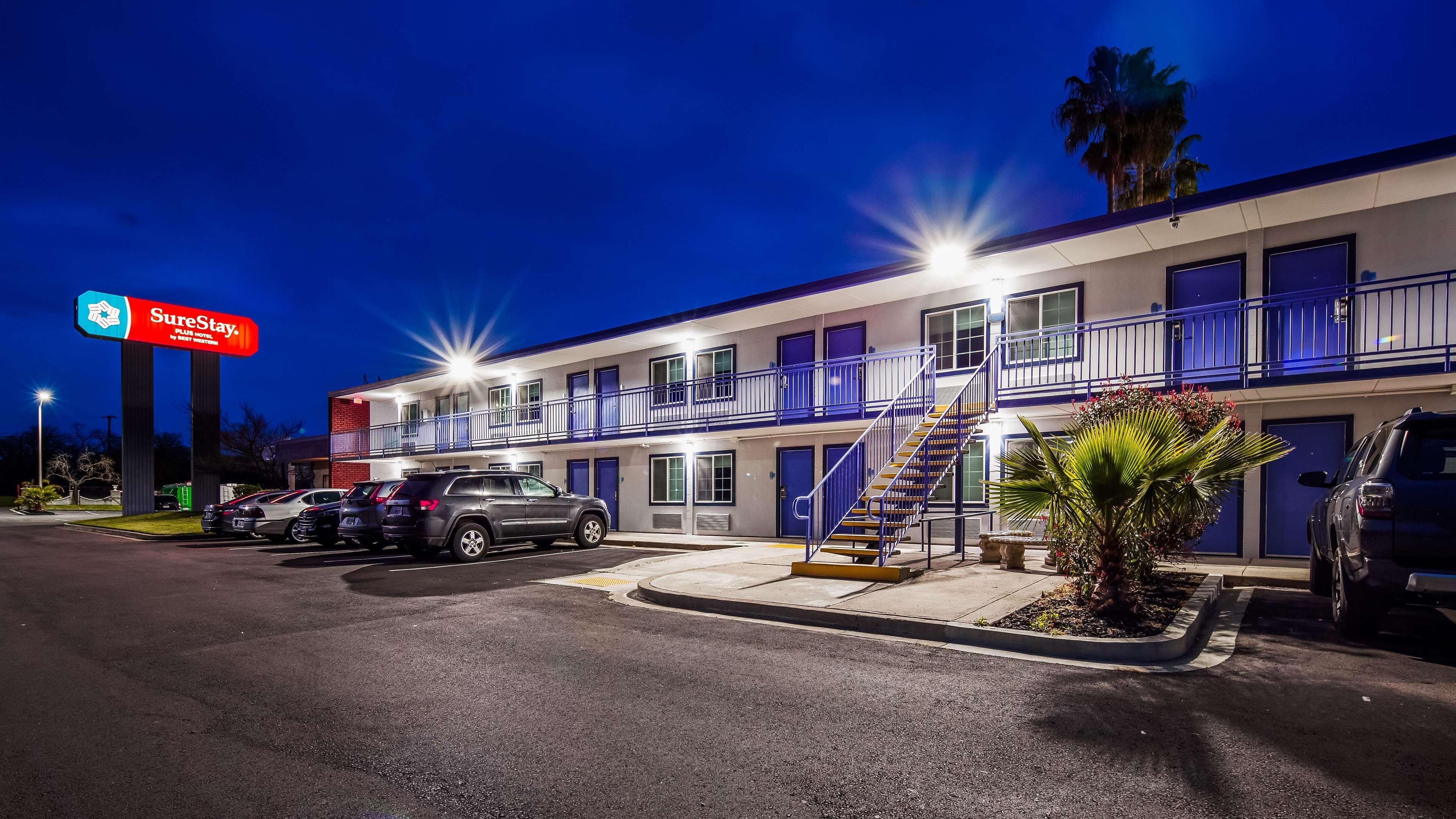 Surestay Plus Hotel By Best Western Sacramento Cal Expo Exterior foto